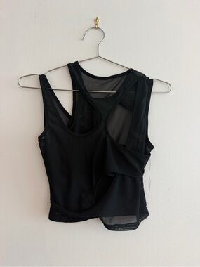 ‼️LAST CHANCE B4 CONSIGNMENT⌛️LAYERED CROP TOP XS